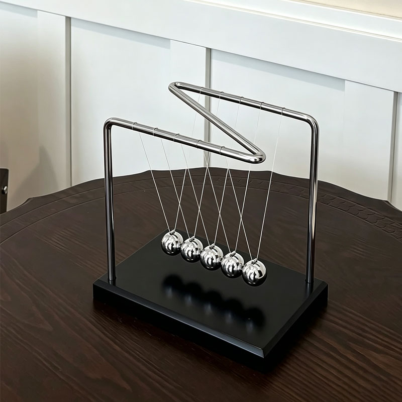 Pendolo di Newton a Forma di N - Office Hi Tech recensione e prezzo