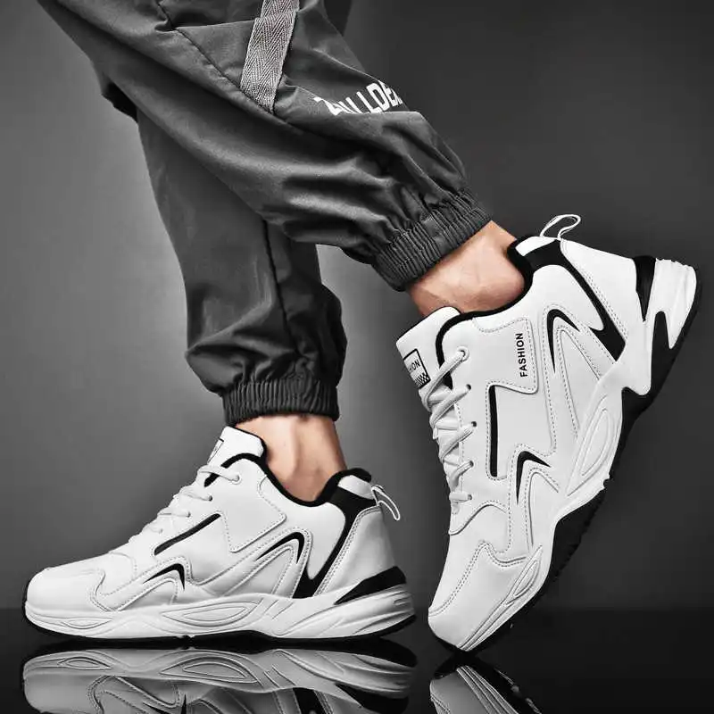 Scarpe da ginnastica da palest - Tech Office Outfits Men recensione e prezzo