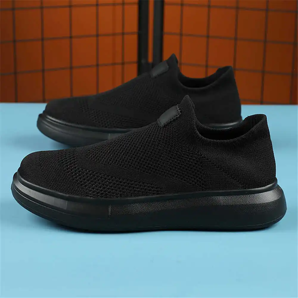 Calze con plateau scarpe marro - Tech Office Outfits Men recensione e prezzo